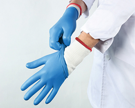 glove liners: the benefits and advantages of using liners in cleanroom environments